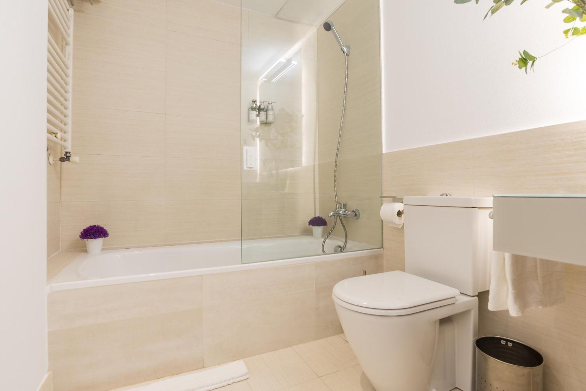 Sol By Skykey Apartment Madrid Exterior photo